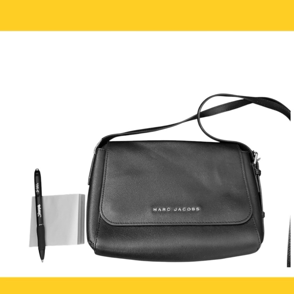 Marc Jacobs Black Leather crossbody Bag with Gold Logo